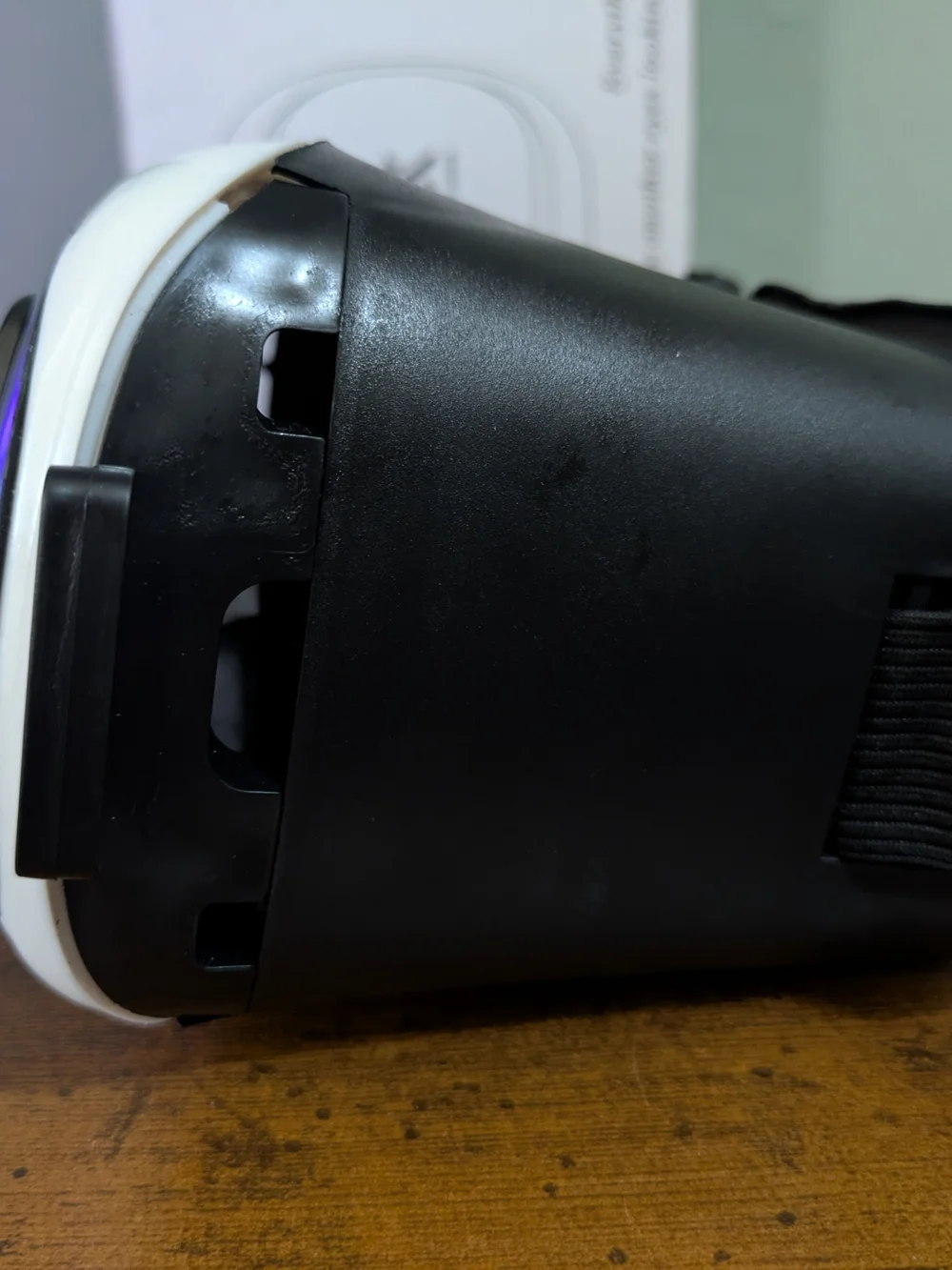 Virtual Reality Glasses - White